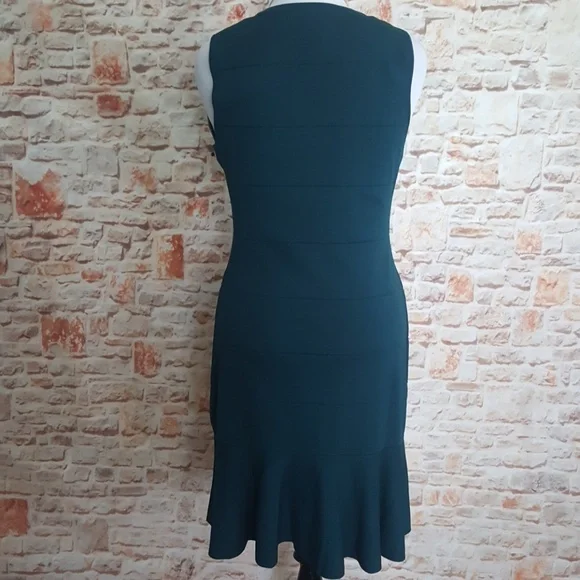 New Vince Camuto Vneck Sleeveless Dress - Picture 4 of 8